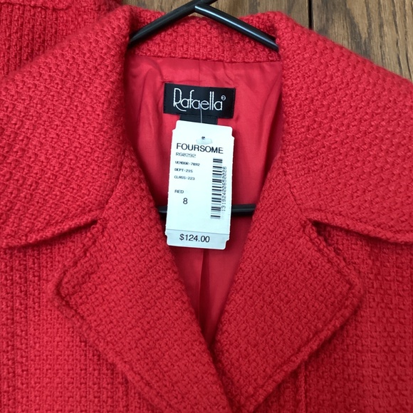 Red skirt suit size 8 - Picture 3 of 4